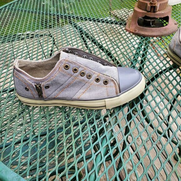 Levi's Kids Sz 5.5 Zip Lo Denim Canvas Skate Shoes Gray - Picture 3 of 12